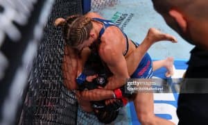 Кайла Харрисон муддатдан аввал ғалаба қозонди!