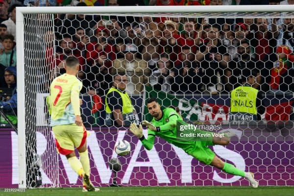 Де ла Фуэнте Моратанинг пенальтини амалга ошира олмаганига муносабат билдирди 