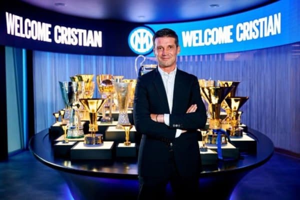 "Интер" янги бош мураббийини таништирди