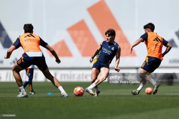 "Ювентус" "Реал" ҳимоячисини ўз сафига қўшиб олмоқчи