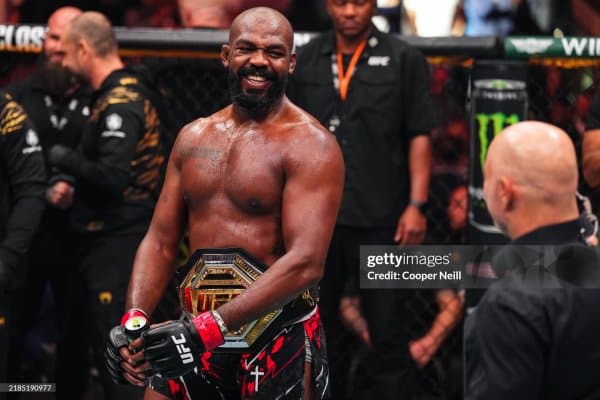 Жон Жонс UFC тарихидаги 4 та энг яхши жангчи кимлигини айтди, бу рўйхатда Хабиб ва Конор йўқ!