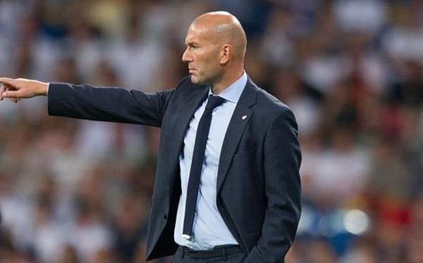 Зидан техникаси энг зўр футболчи номини айтди
