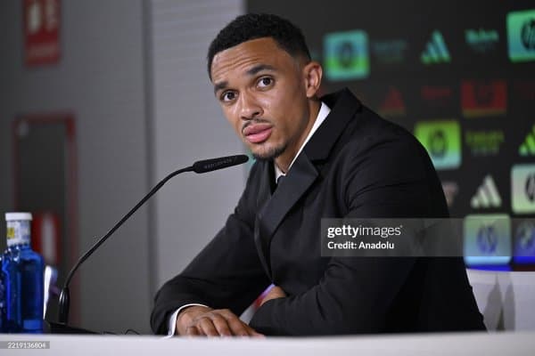 Арнольд: "Клублар ўртасидаги ЖЧ - "Реал"даги дебютим учун ажойиб бошланиш"