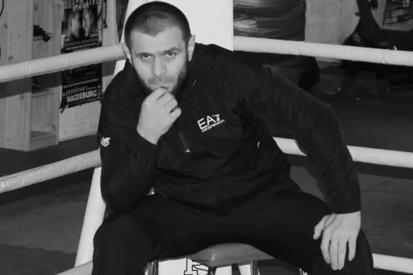 39 ёшли боксчи вокзалда ўлдирилди