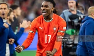 Леау учун кутилмаган даъвогар пайдо бўлди