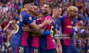 "Барселона" 7 та футболчисини сотиши керак