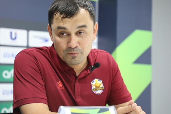 "Қизилқум" мураббийи: "Ёшларга ишонч билдирмасак захирада ўтираверадилар"