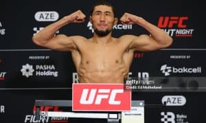 Жамал Хилл ва Халил Раунтри бир хил вазн кўрсатди, Мыктыбек Оролбай эса рақибидан оғирроқ тош босди!