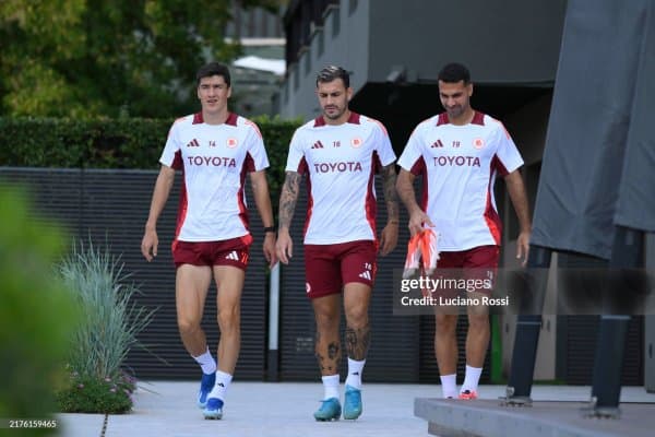 "Roma"ni tez orada ikki futbolchi tark etadi!