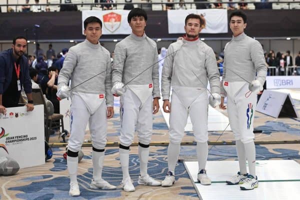 Саблячи йигитларимиз Осиё чемпионатида бронза медалини қўлга киритишди