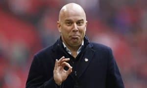 Чемпион “бир ўқ билан икки қуён”ни урмоқчи