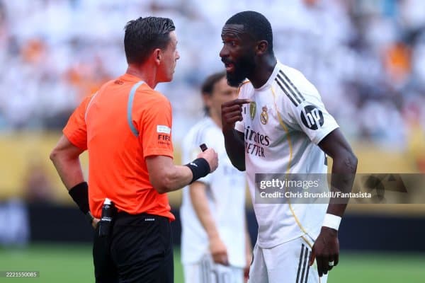 Хаби Алонсо: “Рюдигерга нисбатан ирқчилик — мутлақо қабул қилиб бўлмайдиган ҳолат”