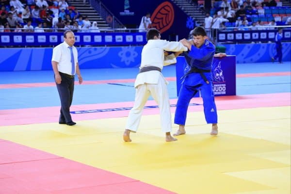 Андижондаги супер баҳслардан фотогаларея!