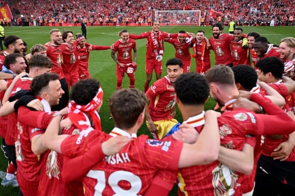 Чемпион: Тўртта футболчи оламиз!