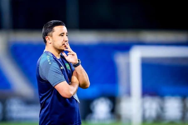 Исломбек Исмоилов "Нефтчи" билан шартнома имзолади