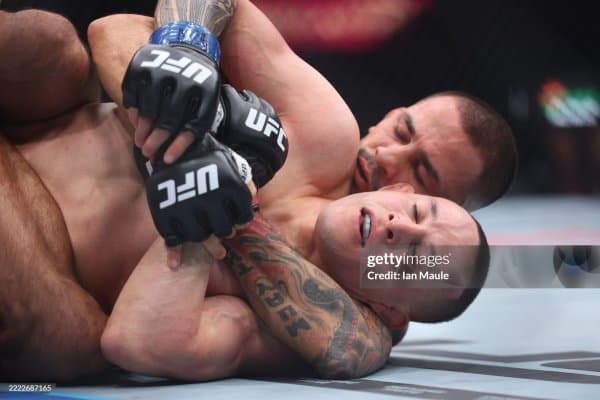 Александр Пантожа ва Кай Кара-Франс жанги 3-раундда якунланди