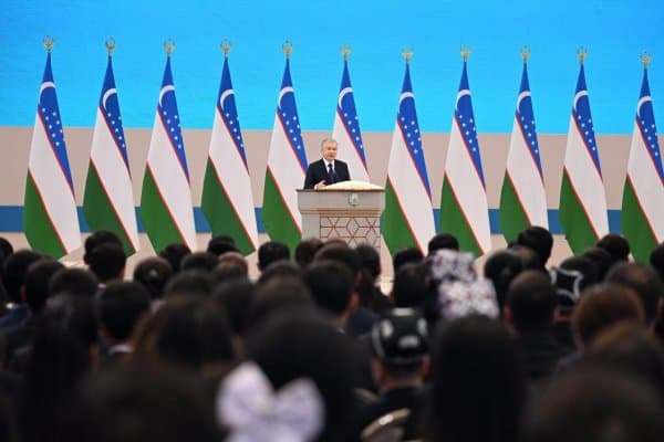 Шавкат Мирзиёев: "Умрини пахта даласида ўтказган болалар энди Жаҳон чемпионатига чиқди" 