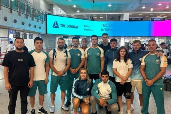 Гребцы Узбекистана отправились на сборы
