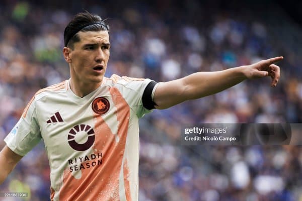 Элдор Шомуродов "Истанбул Башакшехир" билан 2028 йилгача мўлжалланган шартнома имзолайди