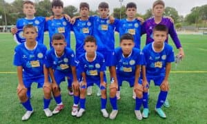 Кичик "аждарлар" чорак финалда!