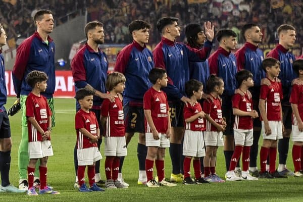 “Барса” суперфутболчини “қора рўйхат”га тиқди