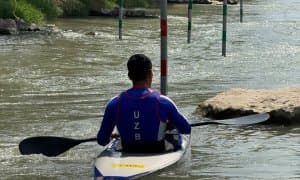 Стартовал чемпионат Узбекистана по гребному слаломом среди спортсменов до 18 лет. 