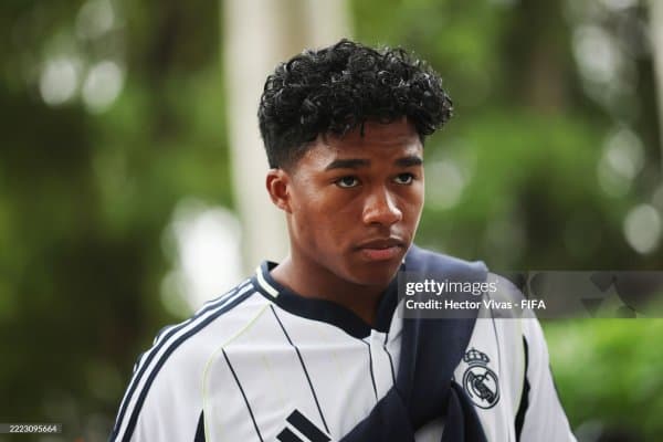 Эндрикни бешта гранд жамоа ижарага олмоқчи