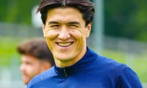 Элдор Шомуродов қачон дебют қилади?