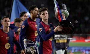 "Барселона" Пау Викторни сотишга қарор қилди