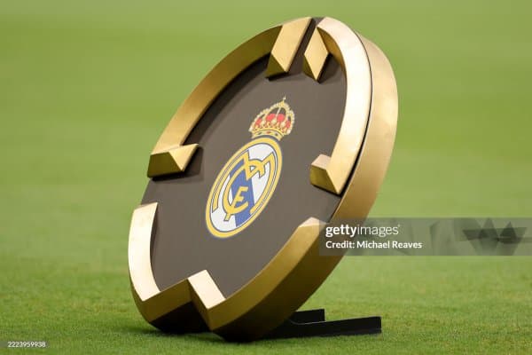 "Реал Мадрид" бугун ҳимоячи трансферини эълон қилади!