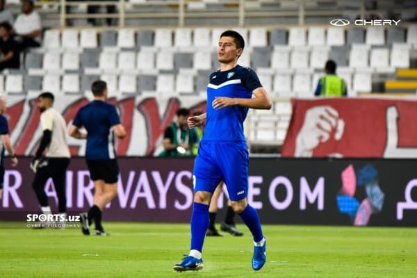 Терма жамоамиз ярим ҳимоячиси Эронга кўчиб ўтади