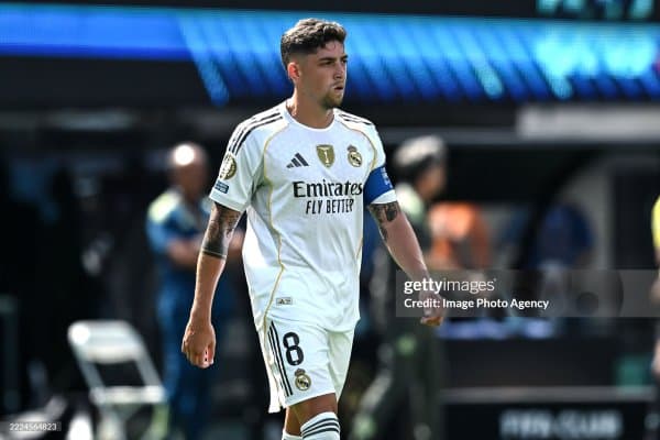 Якунланган мавсумда энг кўп дақиқа ҳаракат қилган футболчилар аниқланди - Вальверде етакчи!