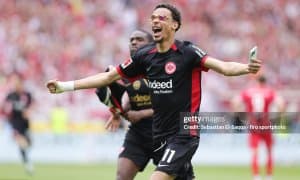 "Ливерпуль" Исак трансфери амалга ошмаса, Бундеслигадан ҳужумчи топиб қўйди