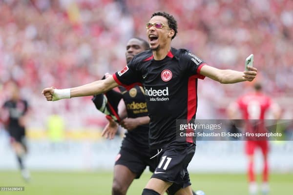 "Ливерпуль" Исак трансфери амалга ошмаса, Бундеслигадан ҳужумчи топиб қўйди