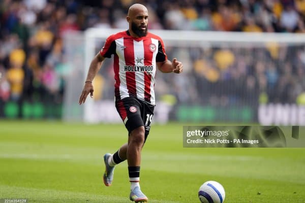 "Манчестер Юнайтед" Мбёмо трансфери бўйича вақтинчалик музокараларни тўхтатди