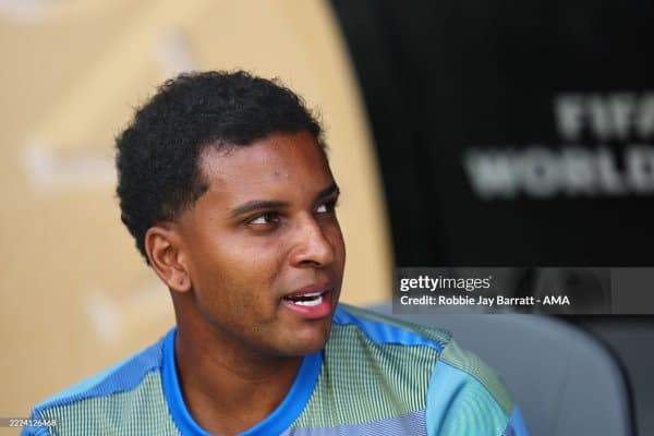 "Арсенал" Родриго трансферидан воз кечди. "Ливерпуль" эса ҳали ҳамон курашда