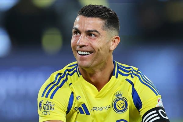 Роналду биттада учта совринга эга чиқди