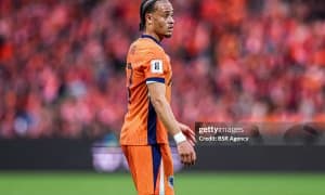 Хави "Арсенал" ва "Челси"нинг диққат марказида