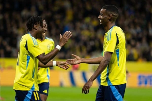 Эланга айни вақтда дунёнинг энг кучли ҳужумчиси ким эканлигини айтди 