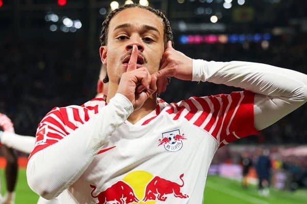 Хави Симонсга АПЛнинг 3 та гранди қизиқмоқда