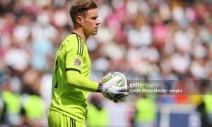 Тер Штеген Осиё сафарига бормасдан операция қилдириши мумкин