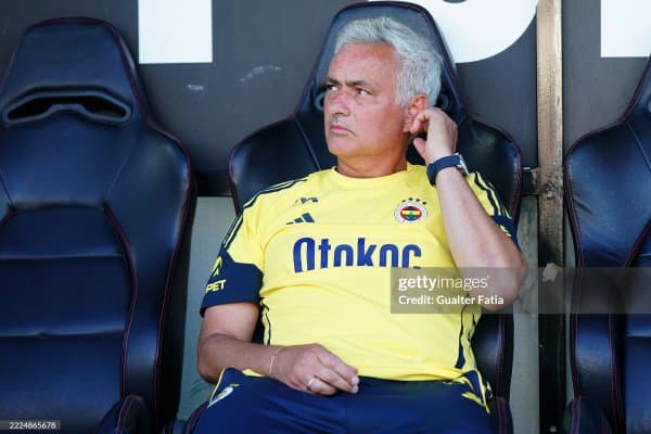 "Фенербахче" ПСЖнинг икки футболчиси бўйича келишувга эришди