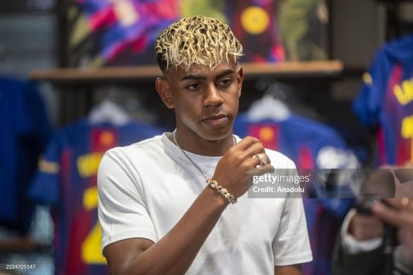 Агуэро: "Ямал — алоҳида истеъдод, аммо Мессини таққослаш тўғри эмас"