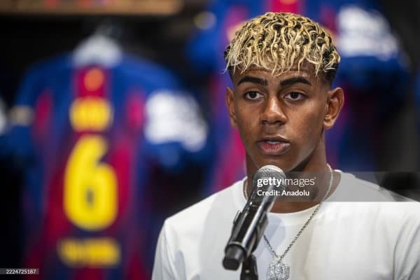 Лапорта: "Ламин Ямал ўз позициясида дунёдаги энг яхшиси"