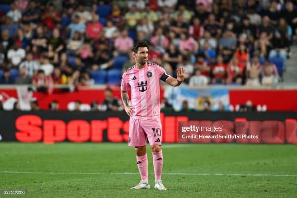 Месси дисквалификациядан қутилди — Маскерано МЛС тақвимидан норози