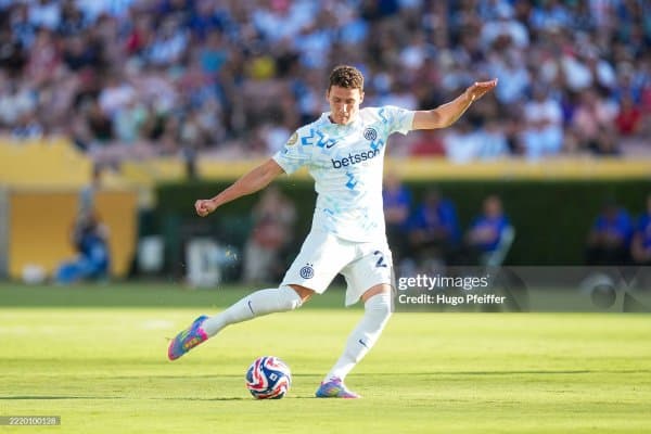 Павар "Интер"ни тарк этиши мумкин!