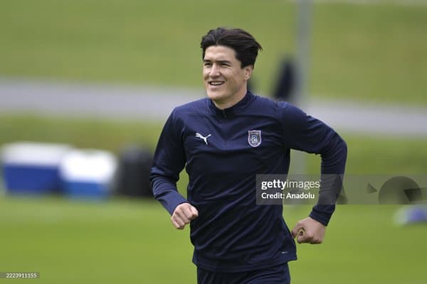 Шомуродов: Мендан қочиб юрибсанми?