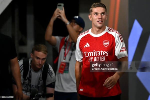 Дьёкереш Фернандеш ва Угартени ортда қолдириб, рекорд ўрнатди