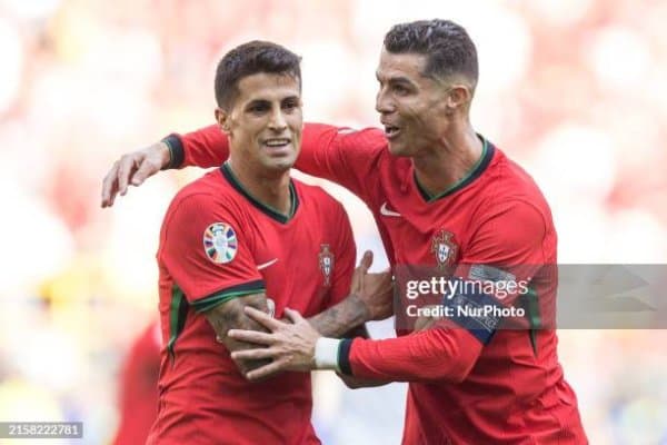 Португалия терма жамоаси юлдузи дискотекада ишкал чиқарди