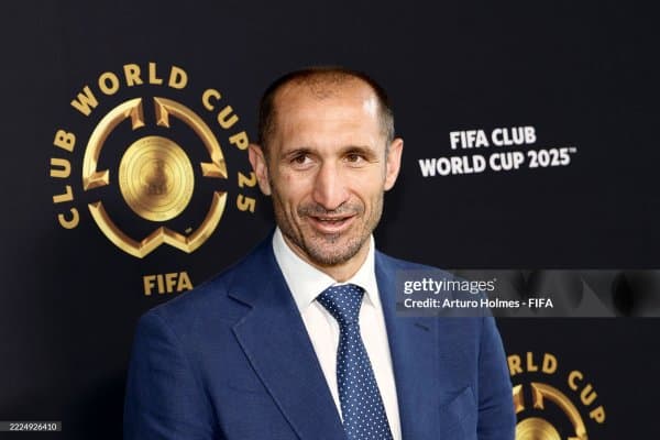 Кьеллини: "Италиядаги бошқарув муаммоси АПЛ ва Ла Лигада ҳам бор"